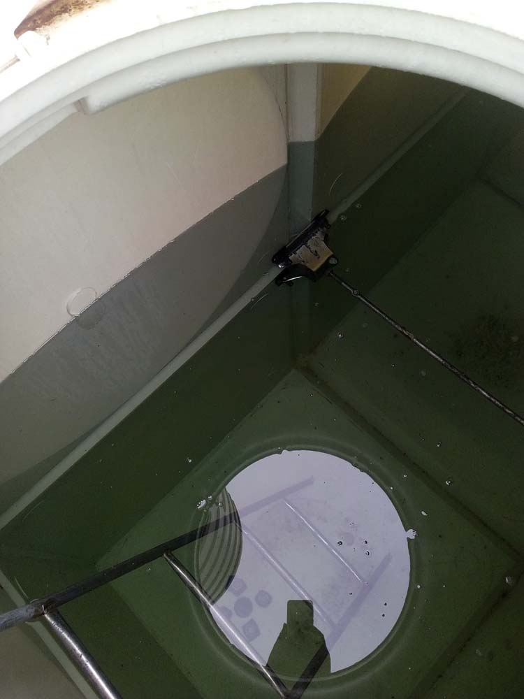 成都华阳恺信置业36立方玻璃钢消防水箱工程现场