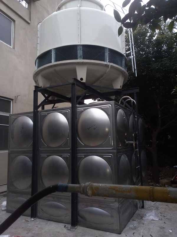 成都龙泉100T冷却塔安装现场 使用单位：华源印铁制罐(成都)有限公司
