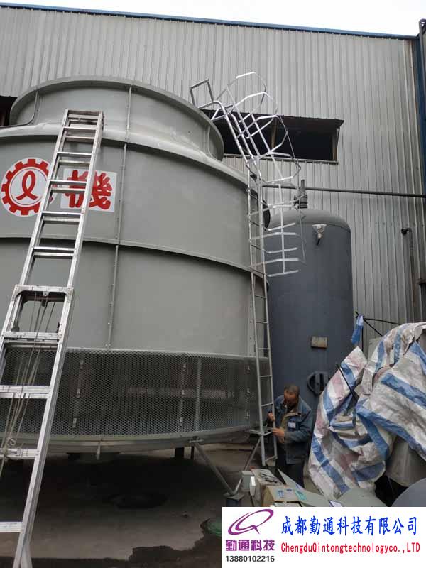 四川成都新都航发公司良机冷却塔爬梯加固现场