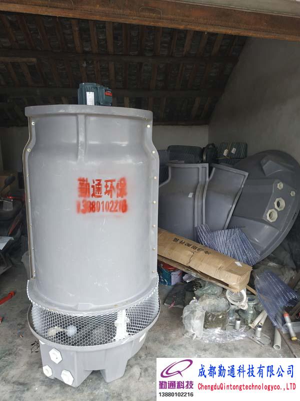 宜宾10T冷却塔备货现场,圆形逆流式玻璃钢冷却塔