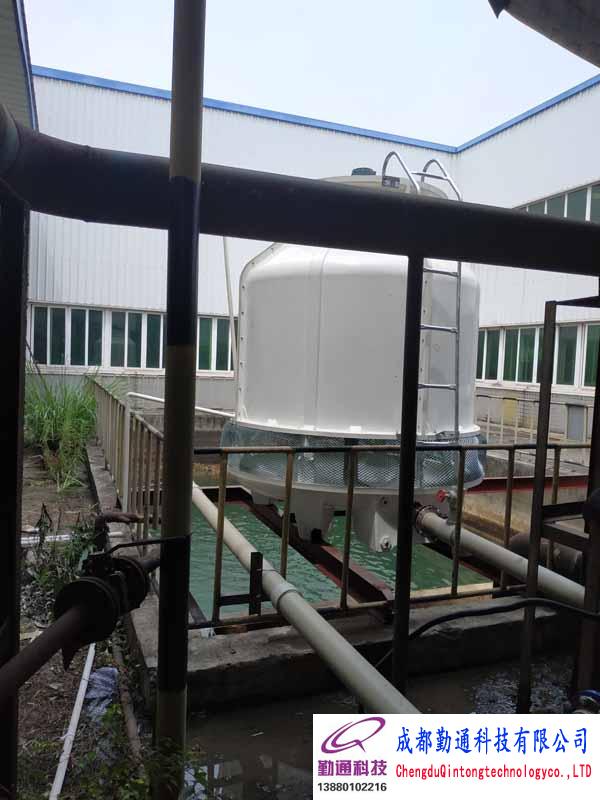 成都龙泉冷却塔水循环系统施工现场水泵冷却塔管道控制箱安装现场