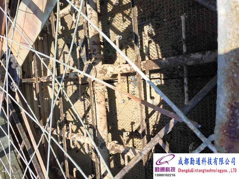 成都龙泉4台方形逆流冷却塔填料喷头更换维修施工现场