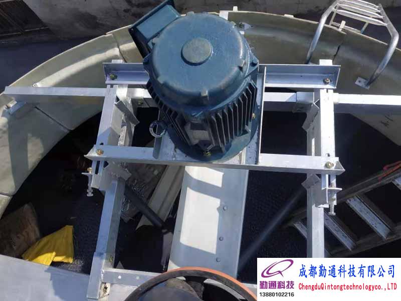 贵州十九度铝业科技有限公司圆形500T冷却塔安装现场